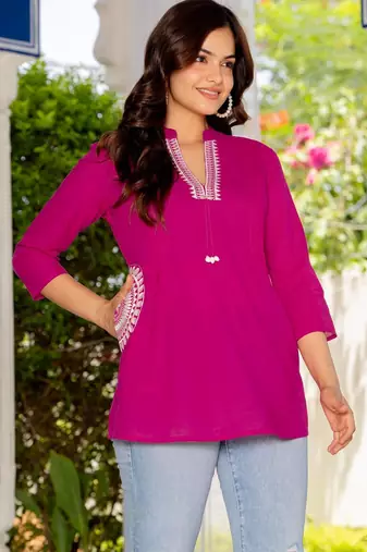 Pink floral printed cotton tunic short kurti top for women