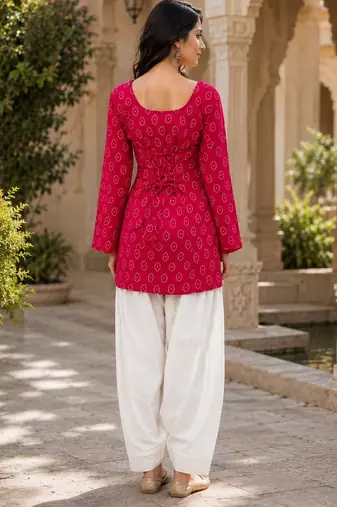 Red cotton readymade suit with digital print
