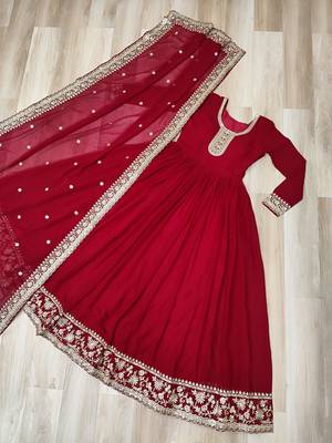 Pink georgette readymade anarkali suit with embroidery & zari work 3