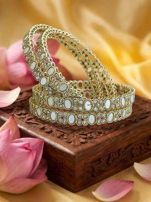 Set of 4 gold plated oval mirror cz bangle set 1