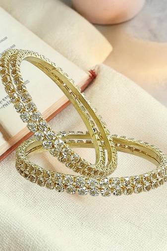 Gold plated set of 4 cubic zircon bangles