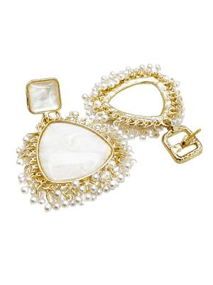 Gold plated triangle shape white earrings 3