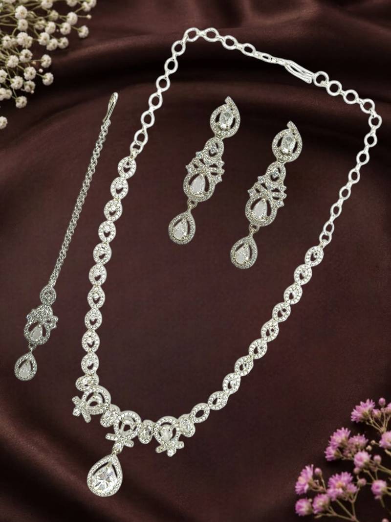 Silver plated pear shape ad necklace set