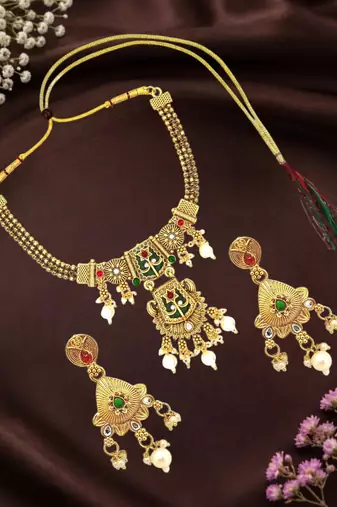 Gold plated green heritage necklace set