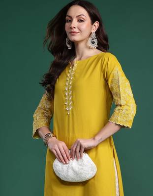 Floral embroidered kurta 2
