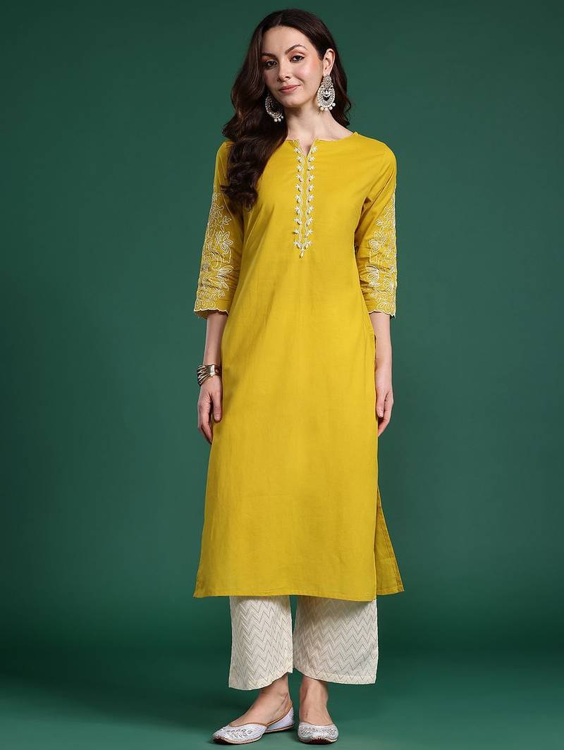 Floral embroidered kurta