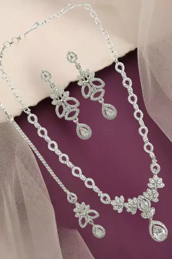 Silver plated american diamond leafy necklace set
