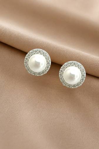 Silver plated cz halo design stud earrings