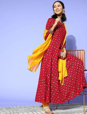 Women charming red silk swirling volume kurta 2