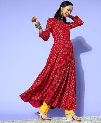 Women charming red silk swirling volume kurta 3