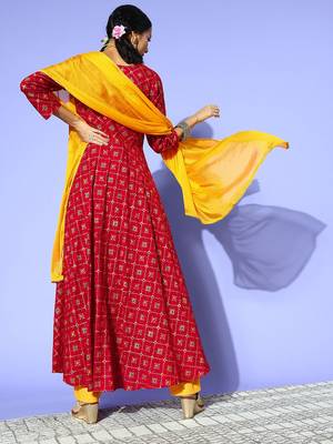 Women charming red silk swirling volume kurta 5