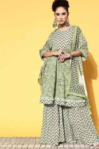 Women floral pure cotton print parade kurta set