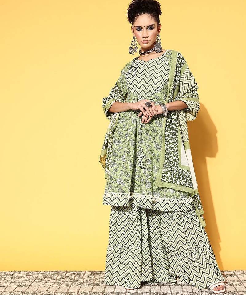 Women floral pure cotton print parade kurta set