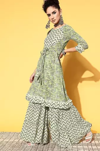 Women floral pure cotton print parade kurta set