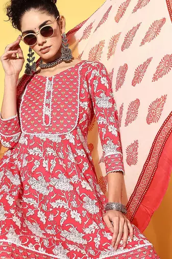 Women floral pure cotton print parade kurta set