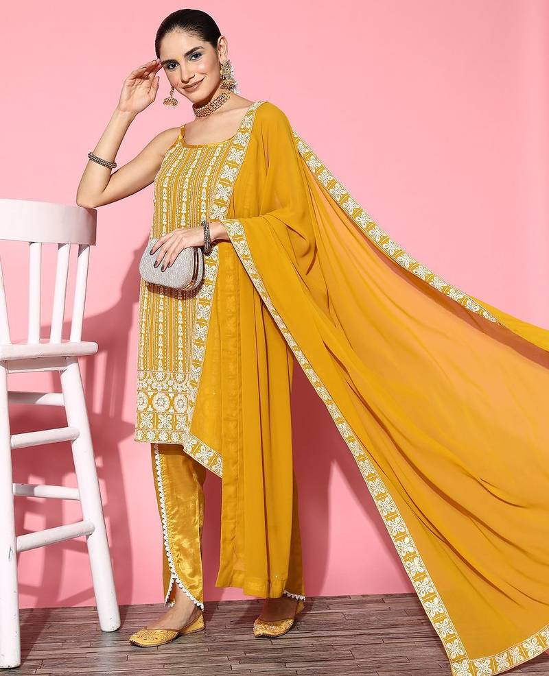 Women ethnic motifs poly georgette print parade kurta set