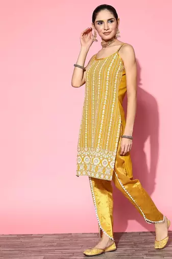 Women ethnic motifs poly georgette print parade kurta set