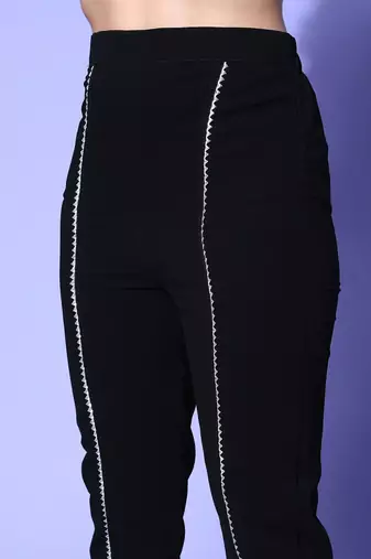 Ethnic motifs embroidered v-neck kurta with trousers