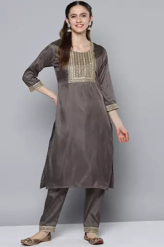 Women charcoal grey ethnic motifs embroidered sequinned kurta with trousers