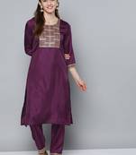 Women purple ethnic motifs embroidered sequinned kurta with trousers