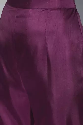 Women purple ethnic motifs embroidered sequinned kurta with trousers