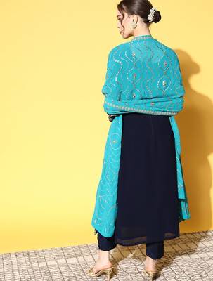 Women blue ethnic motifs embroidered kurta with trousers & with dupatta 5