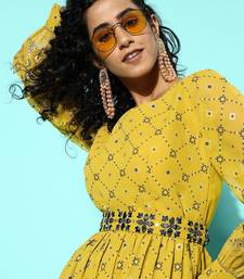 Women printed regular mirror work kurta with palazzos