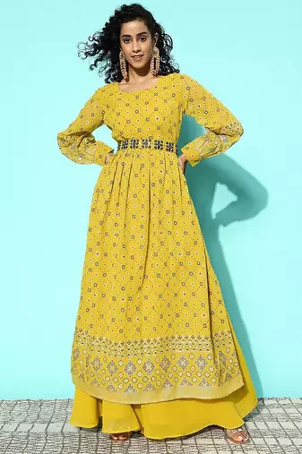 Women printed regular mirror work kurta with palazzos