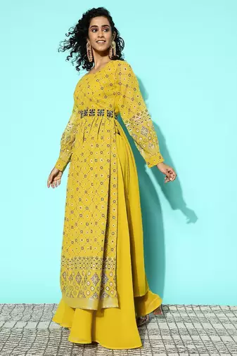 Women printed regular mirror work kurta with palazzos