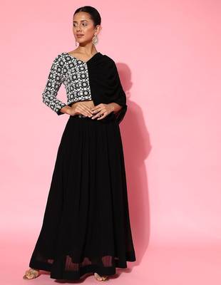 Women black floral embroidered regular sequinned top with skirt 3