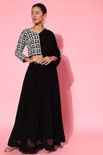 Women black floral embroidered regular sequinned top with skirt