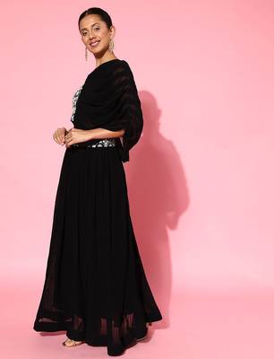 Women black floral embroidered regular sequinned top with skirt 4