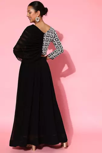 Women black floral embroidered regular sequinned top with skirt