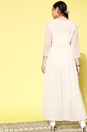 Women floral embroidered high slit sequinned kurta with trousers