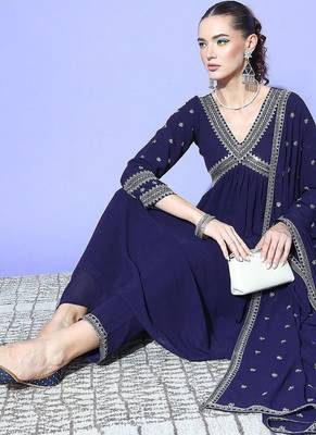 Women alia cut ethnic motifs embroidered sequinned kurta with trousers & dupatta 3