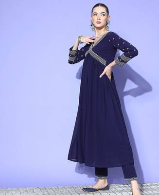 Women alia cut ethnic motifs embroidered sequinned kurta with trousers & dupatta 4