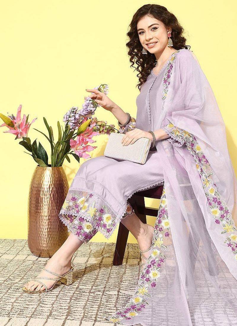 Women floral embroidered regular sequinned kurta with trousers & with dupatta