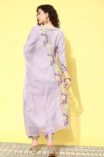 Women floral embroidered regular sequinned kurta with trousers & with dupatta