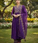 Women ethnic motifs embroidered panelled kurta with palazzos & with dupatta