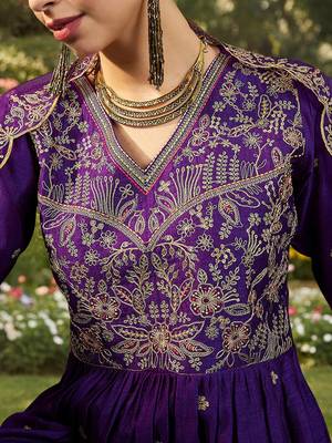 Women ethnic motifs embroidered panelled kurta with palazzos & with dupatta 2