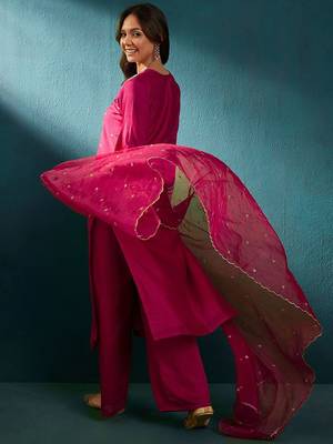 Floral embroidered v-neck thread work straight kurta with trousers and dupatta 5