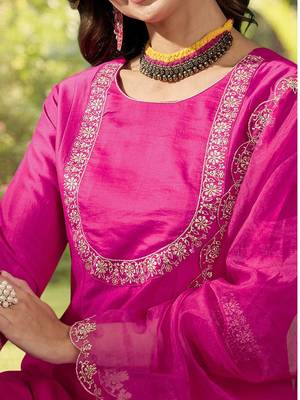 Women ethnic motifs embroidered empire gotta patti kurta with trousers & with dupatta 2