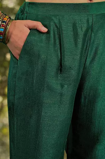 Women ethnic motifs embroidered pleated thread work kurta with trousers & with dupatta