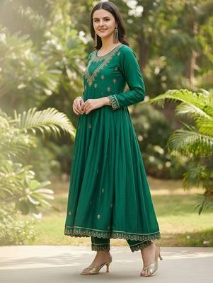 Women ethnic motifs embroidered pleated thread work kurta with trousers & with dupatta 5