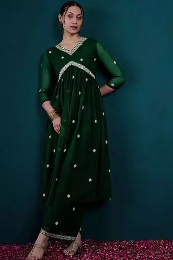 Floral embroidered empire v-neck georgette a-line kurta with palazzos