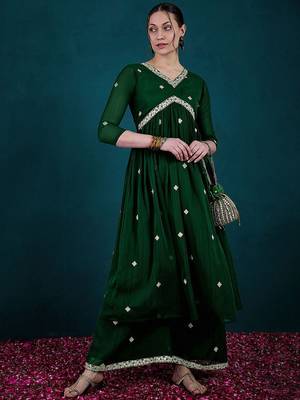 Floral embroidered empire v-neck georgette a-line kurta with palazzos 3