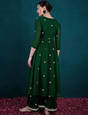 Floral embroidered empire v-neck georgette a-line kurta with palazzos 5
