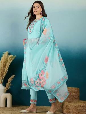 Floral printed notch neck straight kurta with trousers 4
