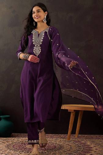 Women ethnic motifs embroidered regular kurta with trousers & dupatta