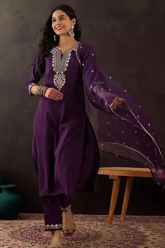 Women ethnic motifs embroidered regular kurta with trousers & dupatta